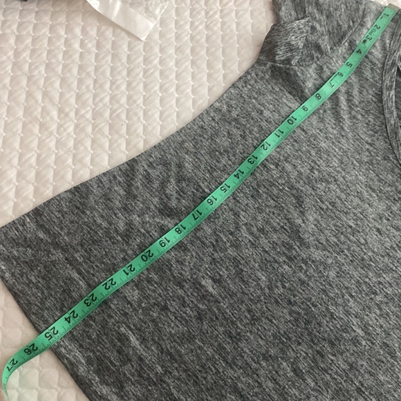 YOGO Athletica Top size L 100% polyester New without tags gray heather - Picture 7 of 7